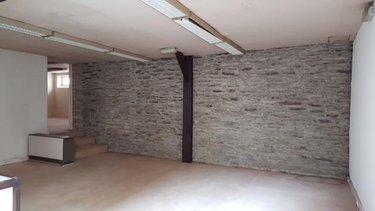 Location fonds et murs commerciaux Cherbourg-en-Cotentin 50100 Manche 460 m2  2513 euros