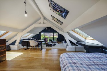 Maison a vendre Sauverny 01220 Ain 590 m2 8 pièces 1990000 euros