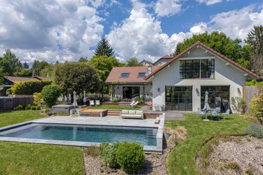 Maison a vendre Sauverny 01220 Ain 590 m2 8 pièces 1990000 euros