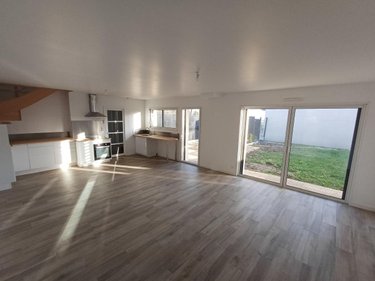 Location maison Trélivan 22100 Côtes-d'Armor 105 m2 4 pièces 1100 euros