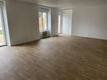Location appartement Plougoumelen 56400 Morbihan 84 m2  850 euros