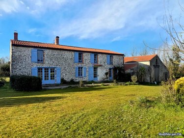 Maison a vendre Beaulieu-sous-la-Roche 85190 Vendée 252 m2  599400 euros