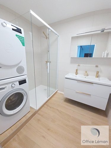 Location appartement Divonne-les-Bains 01220 Ain 91 m2 3 pièces 2400 euros