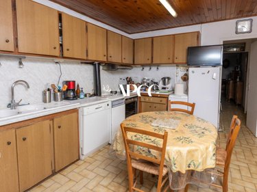 Viager maison Mirabel-aux-Baronnies 26110 Drôme 280 m2 10 pièces 205000 euros
