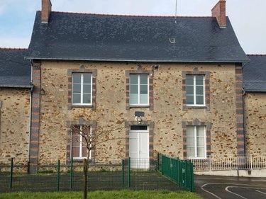 Maison a vendre La Cornuaille 49440 Maine-et-Loire 178 m2  110500 euros