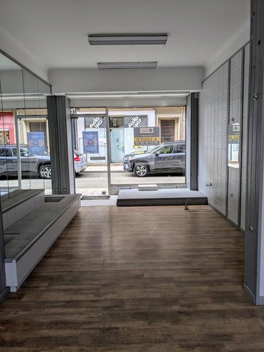 Fonds et murs commerciaux a vendre Vire-Normandie 14500 Calvados 58 m2  72760 euros