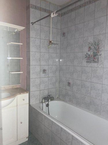 Appartement a vendre Elbeuf 76500 Seine-Maritime 82 m2 3 pièces 65000 euros