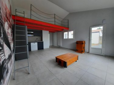 Location maison Challans 85300 Vendée 76 m2 4 pièces 1300 euros