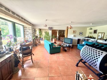 Maison a vendre Grandrieu 48600 Lozère 250 m2  374000 euros
