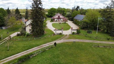 Divers a vendre Pressigny-les-Pins 45290 Loiret 480 m2  885900 euros