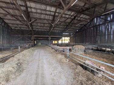 Bien agricole a vendre Montjean 53320 Mayenne 9397 m2  106000 euros