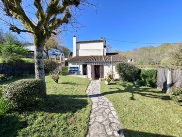 Maison a vendre Saintes 17100 Charente-Maritime 90 m2 3 pièces 157380 euros