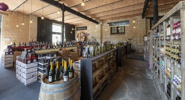 Divers a vendre Saumur 49400 Maine-et-Loire 858 m2  886000 euros