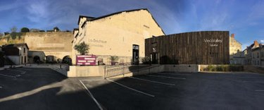 Divers a vendre Saumur 49400 Maine-et-Loire 858 m2  886000 euros