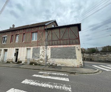 Immeuble a vendre Saint-Étienne-du-Rouvray 76800 Seine-Maritime 180 m2  139000 euros
