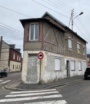 Immeuble a vendre Saint-Étienne-du-Rouvray 76800 Seine-Maritime 180 m2  139000 euros