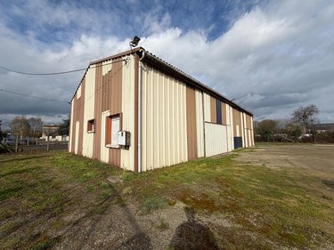 Location fonds et murs commerciaux Montfort-sur-Meu 35160 Ille-et-Vilaine 189 m2  1080 euros