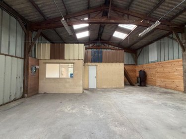 Location fonds et murs commerciaux Montfort-sur-Meu 35160 Ille-et-Vilaine 189 m2  1080 euros