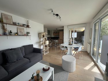 Location appartement Montfort-sur-Meu 35160 Ille-et-Vilaine 62 m2 3 pièces 750 euros