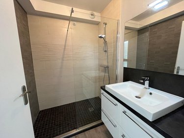 Location appartement Montfort-sur-Meu 35160 Ille-et-Vilaine 68 m2 2 pièces 600 euros