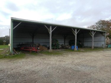 Divers a vendre Séglien 56160 Morbihan 900 m2  158000 euros