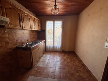 Maison a vendre Bagnac-sur-Célé 46270 Lot 110 m2 7 pièces 99640 euros