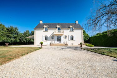 Maison a vendre Saint-Grégoire 35760 Ille-et-Vilaine 227 m2 8 pièces 940500 euros
