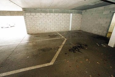 Garage et parking a vendre Amiens 80000 Somme  14000 euros