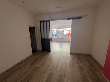 Location fonds et murs commerciaux Cambrai 59400 Nord 70 m2  1100 euros