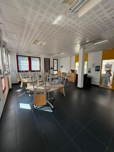 Fonds et murs commerciaux a vendre Nantes 44000 Loire-Atlantique 1073 m2  3668000 euros