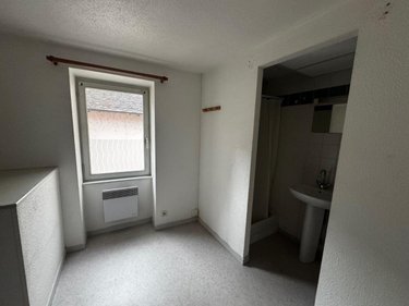 Location appartement Dole 39100 Jura 15 m2 1 pièce 250 euros