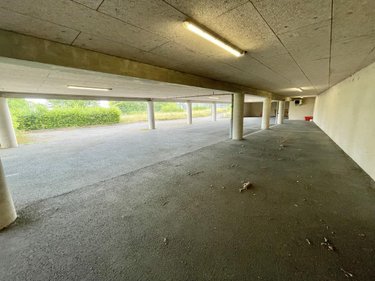 Fonds et murs commerciaux a vendre Cormontreuil 51350 Marne 1053 m2  2070000 euros