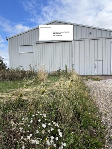 Immeuble a vendre Sepmes 37800 Indre-et-Loire 600 m2  106000 euros
