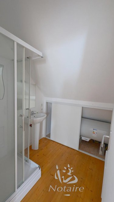 Immeuble a vendre Cléder 29233 Finistère 227 m2  249140 euros