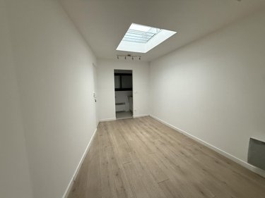 Fonds et murs commerciaux a vendre Auray 56400 Morbihan 140 m2  299000 euros