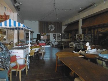 Immeuble a vendre Sourdeval 50150 Manche 1700 m2  116050 euros