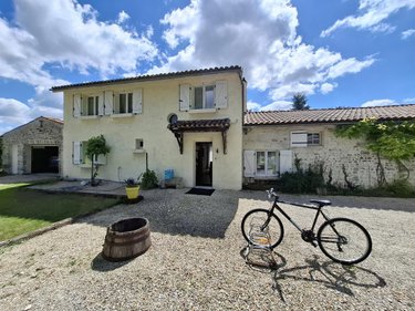 Maison a vendre Courcoury 17100 Charente-Maritime 222 m2 5 pièces 455000 euros