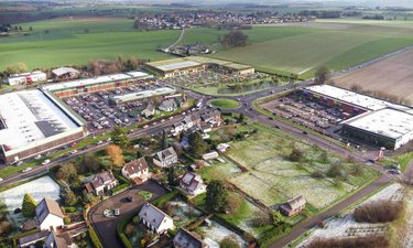 Fonds et murs commerciaux a vendre Pissy-Pôville 76360 Seine-Maritime 2000 m2  1100000 euros