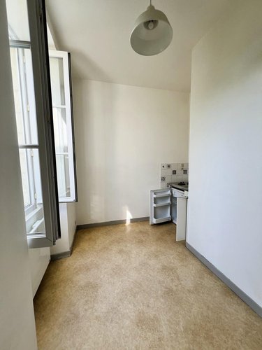 Appartement a vendre Angers 49000 Maine-et-Loire 28 m2 1 pièce 125500 euros