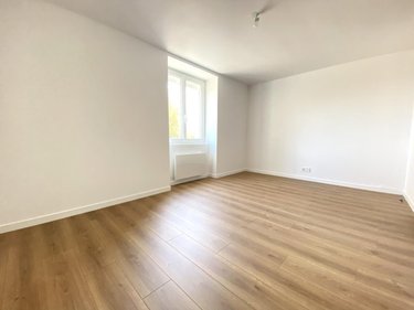 Location maison Tiercé 49125 Maine-et-Loire 120 m2 6 pièces 1305 euros