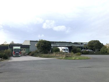 Fonds et murs commerciaux a vendre La Chapelle-d'Aligné 72300 Sarthe 27247 m2  2100000 euros