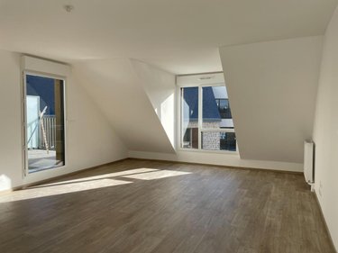 Location appartement Saint-Malo 35400 Ille-et-Vilaine 80 m2 3 pièces 928 euros