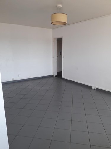 Location appartement Laval 53000 Mayenne 73 m2  730 euros