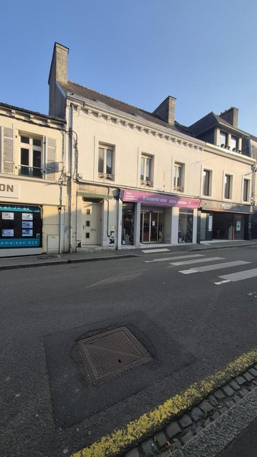 Appartement a vendre Landivisiau 29400 Finistère 145 m2 5 pièces 99900 euros