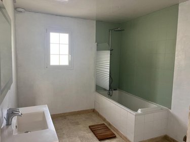 Location maison Le Vrétot 50260 Manche 73 m2 3 pièces 925 euros