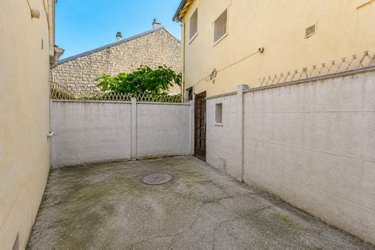 Immeuble a vendre Pontoise 95000 Val-d'Oise 86 m2  445550 euros