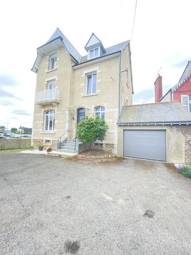 Maison a vendre Loudéac 22600 Côtes-d'Armor 196 m2 8 pièces 343200 euros