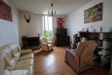 Maison a vendre Saintes 17100 Charente-Maritime 151 m2 8 pièces 209840 euros