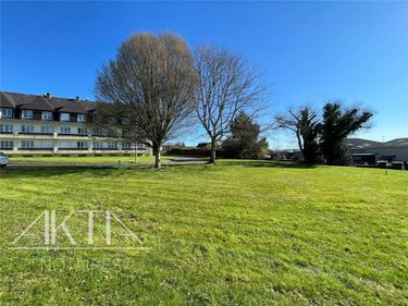 Terrain a batir a vendre Plougastel-Daoulas 29470 Finistère 695 m2  136500 euros