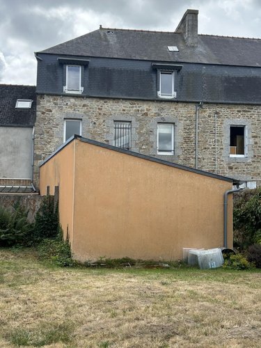 Immeuble a vendre Guingamp 22200 Côtes-d'Armor 135 m2  227360 euros